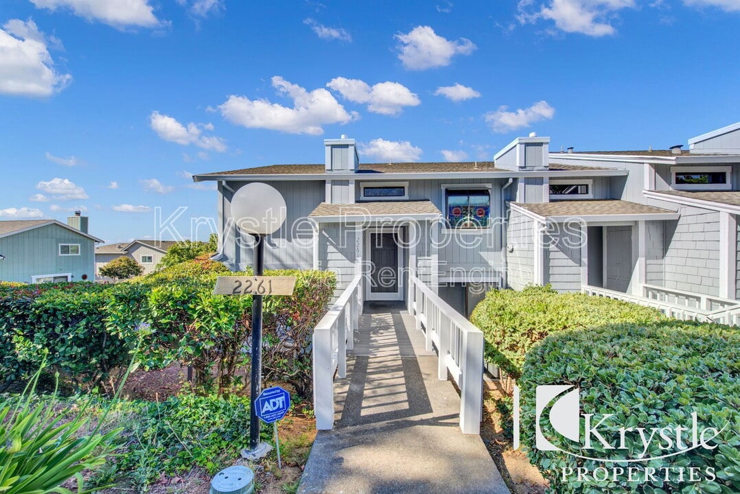 2261 Clearview Cir in Benicia, CA - Building Photo