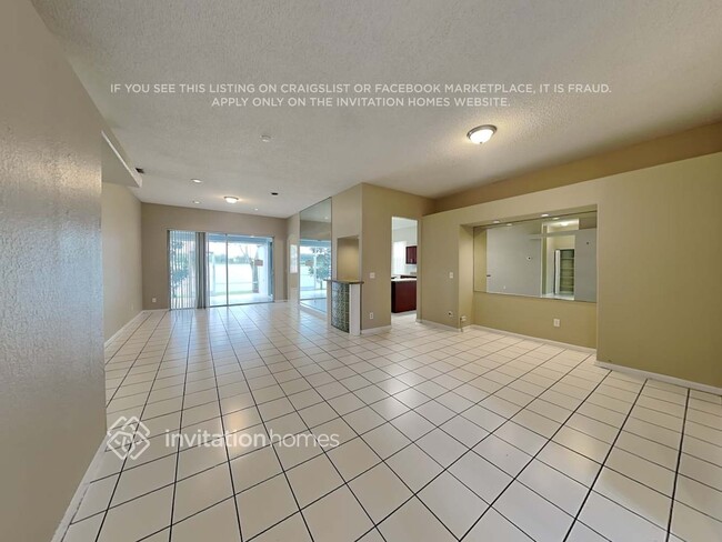 17432 NW 7th St in Pembroke Pines, FL - Building Photo - Building Photo