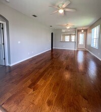 27138 Nostalgia Dr in Leesburg, FL - Building Photo - Building Photo