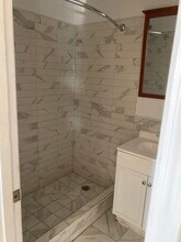 916 Maple St in Scranton, PA - Foto de edificio - Building Photo