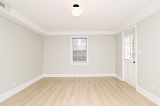 2412 Jefferson Park Ave in Charlottesville, VA - Building Photo - Building Photo