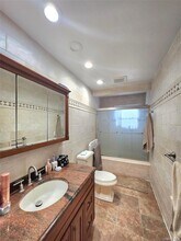 244 Martin Dr in Syosset, NY - Building Photo - Building Photo