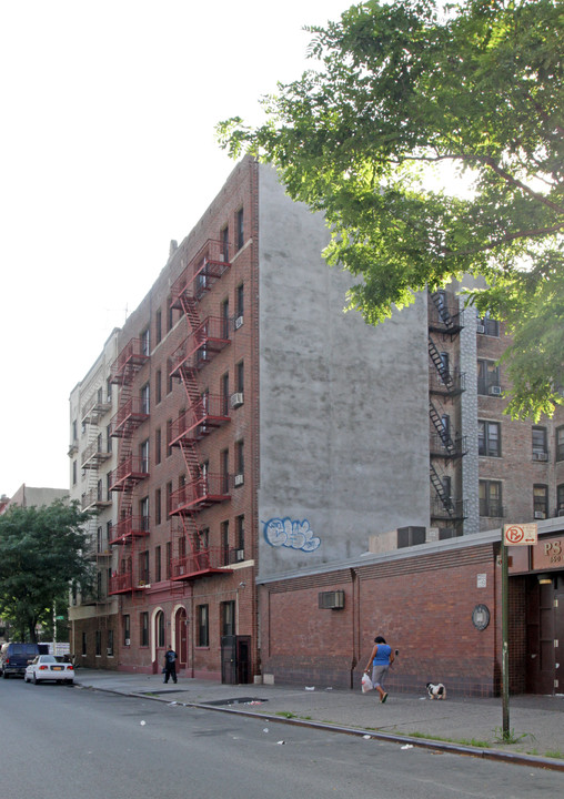 376 Keap St in Brooklyn, NY - Building Photo