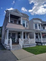 13 Southern Blvd in Albany, NY - Building Photo