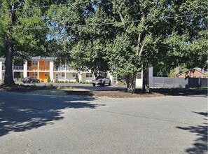 Country Club Apartments in Charlotte, NC - Foto de edificio - Building Photo