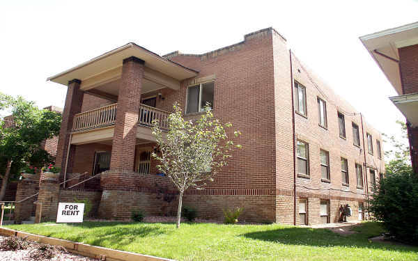 1160 Corona St in Denver, CO - Building Photo - Building Photo