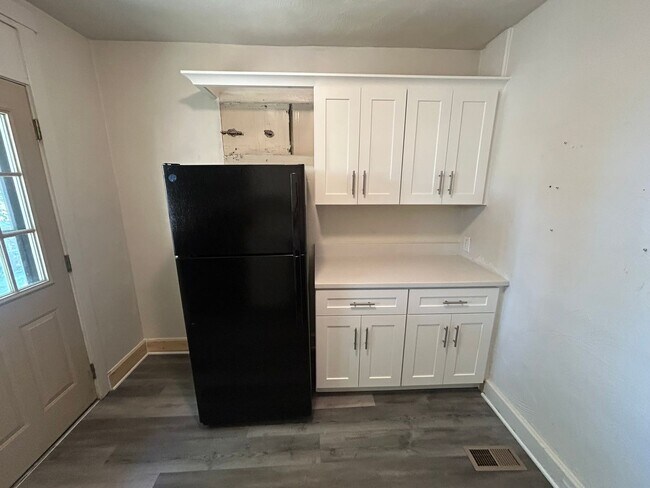 6649 Ridgeville St in Pittsburgh, PA - Building Photo - Building Photo