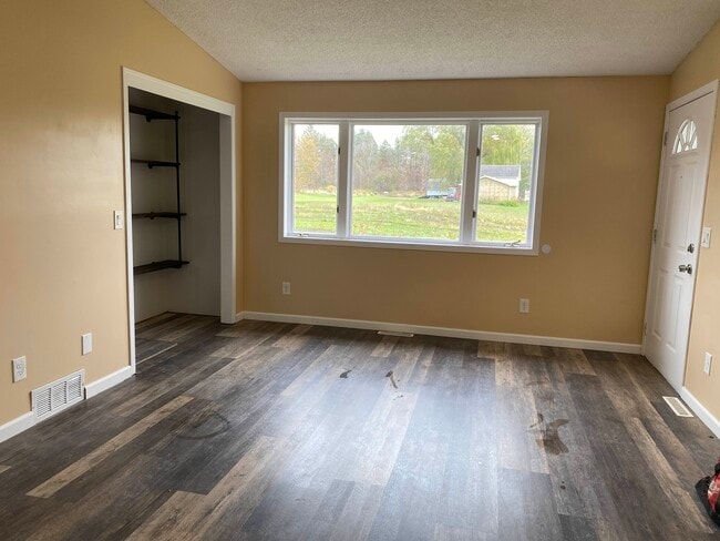 3137 Pearl Street Rd, Unit Apt 2