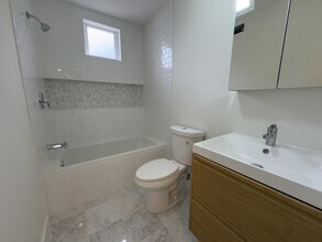 2038 Wallace St in Philadelphia, PA - Building Photo - Building Photo