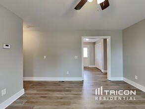114 West Dr in White House, TN - Building Photo - Building Photo