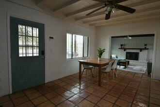 2842 E Blacklidge Dr in Tucson, AZ - Building Photo - Building Photo