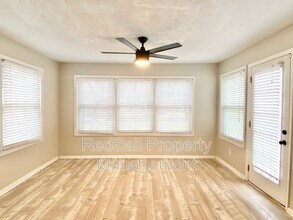 107 Opal Dr in Newport News, VA - Building Photo - Building Photo