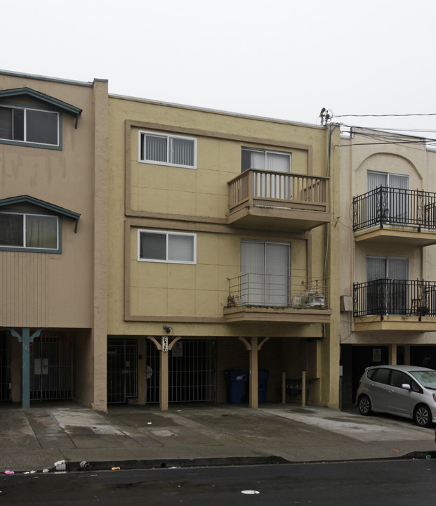 636 Sylvan St in Daly City, CA - Building Photo