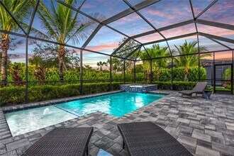 9630 Campanile Cir in Naples, FL - Building Photo - Building Photo