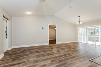 3421 33rd St SW in Lehigh Acres, FL - Building Photo - Building Photo