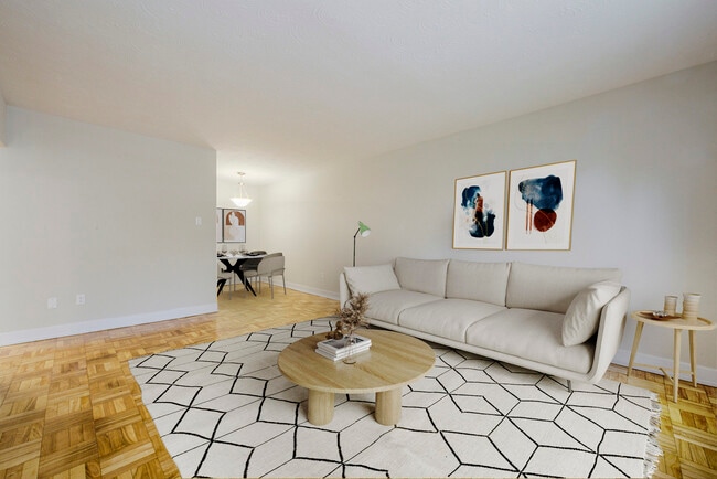 Promenade Apartments in Toronto, ON - Building Photo - Building Photo