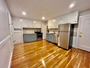 94 Glendale Rd in Quincy, MA - Building Photo - Building Photo