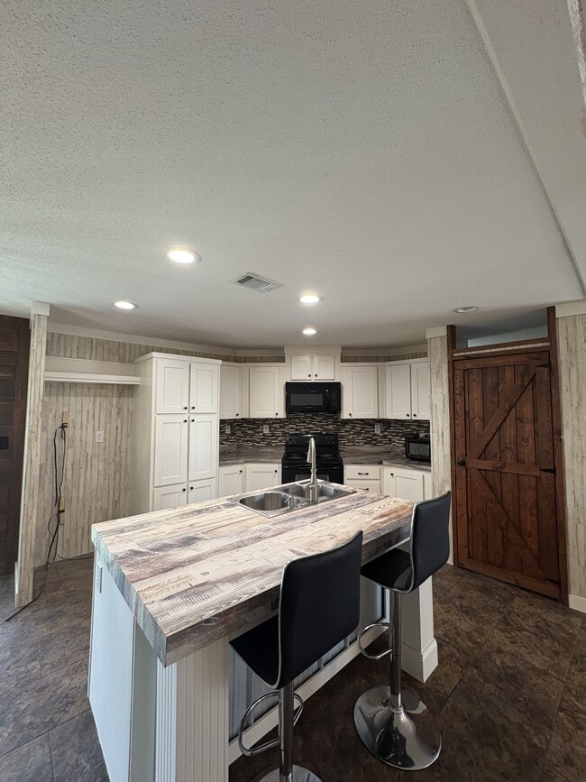 1343 Clifford Rogers Rd in Lyons, GA - Building Photo - Building Photo