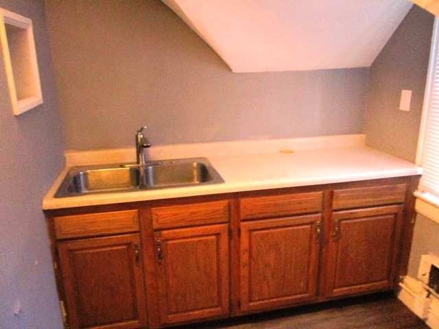 1410 N Lee St in Bloomington, IL - Foto de edificio - Building Photo