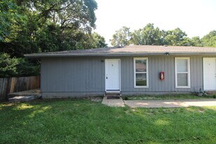 50 Fulton Ave in Pensacola, FL - Building Photo