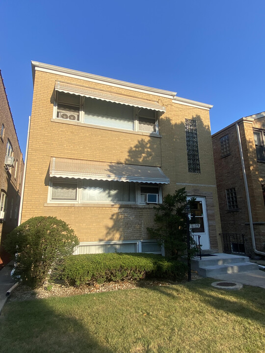 6123 N Meade Ave, Unit G in Chicago, IL - Building Photo