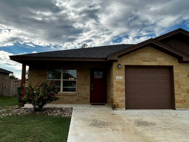 property at 2611 Leroy Ln