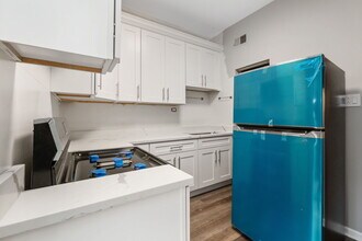6112 S Ingleside Ave in Chicago, IL - Building Photo - Building Photo