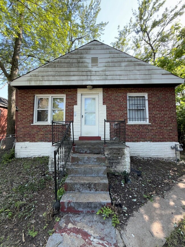 property at 5662 Maffitt Ave