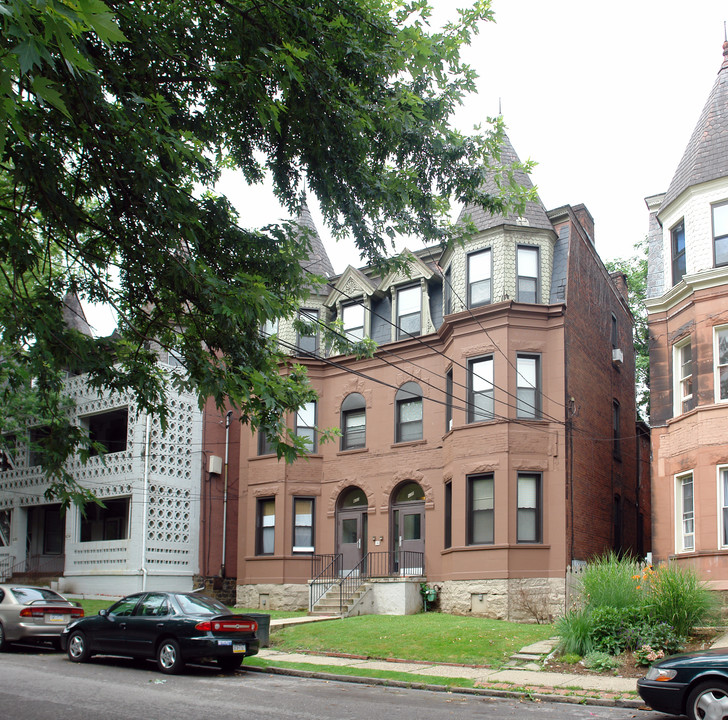 630-632 Summerlea St in Pittsburgh, PA - Building Photo