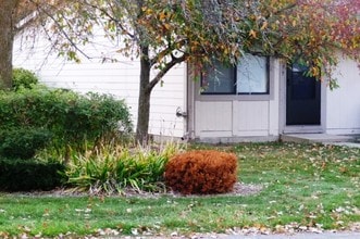 Elmtree Park in Indianapolis, IN - Foto de edificio - Building Photo