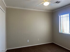 9558 Grapeland Ave in Las Vegas, NV - Building Photo - Building Photo