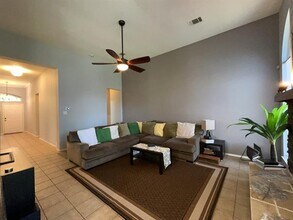 2818 Pecan Meadow Dr in Garland, TX - Building Photo - Building Photo