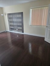 900 N Lakeside Dr in Vernon Hills, IL - Building Photo - Building Photo