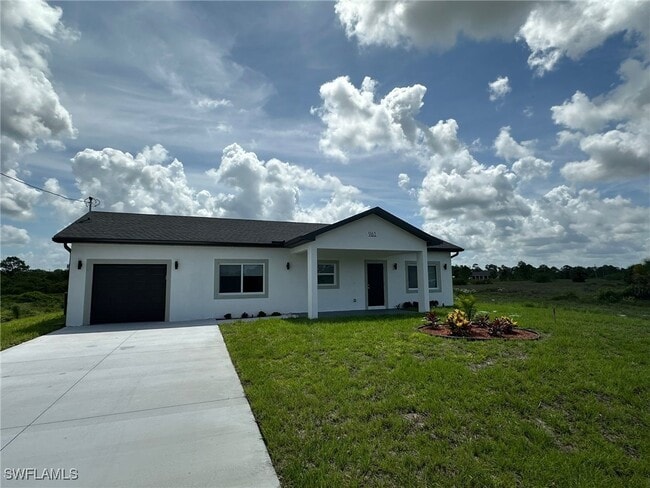 property at 961 Countess Ave