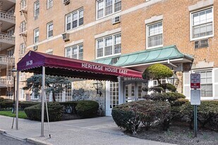 84-39 153rd Ave in Queens, NY - Building Photo