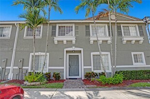 5967 Glasgow Way in Tamarac, FL - Building Photo