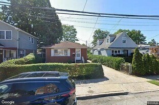 16 Garfield Ave in Valley Stream, NY - Building Photo