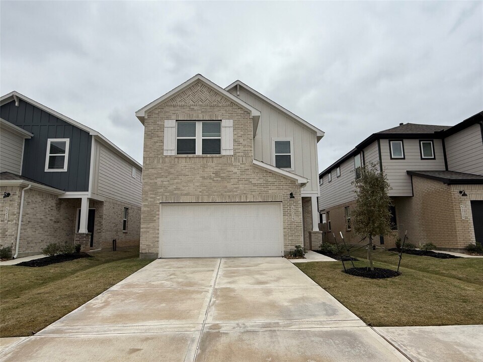 5019 Ricochet Ln in Katy, TX - Building Photo