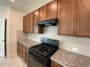 28319 Aperture Ct in Katy, TX - Building Photo - Building Photo