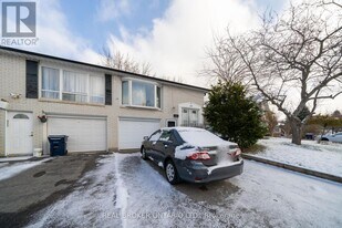 22 Yucatan Rd in Toronto, ON - Building Photo