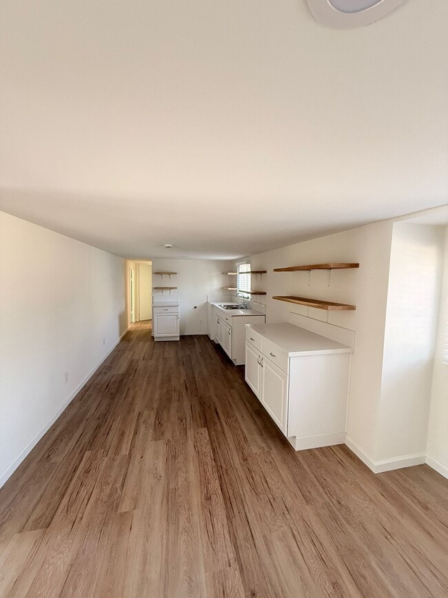 property at 3506 Crestmore Rd