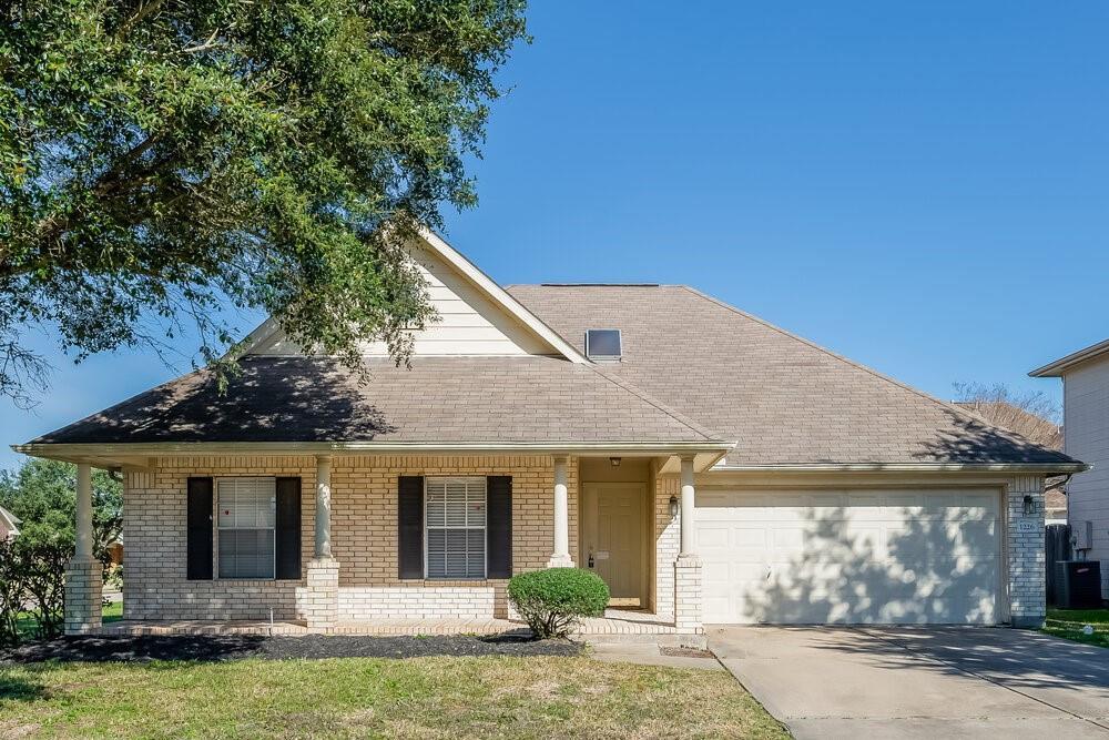 1226 Peacham Ct in Fresno, TX - Building Photo