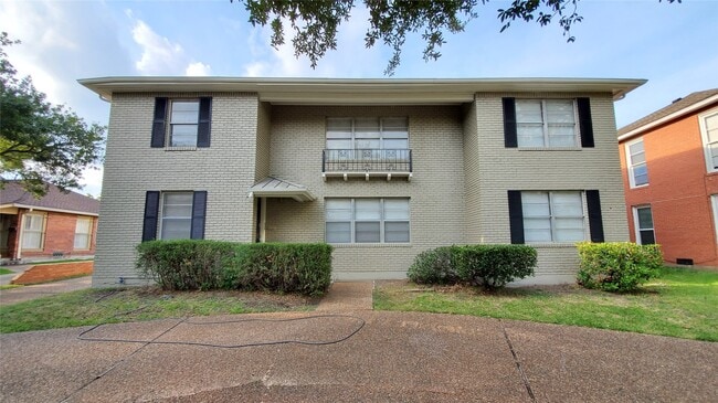 property at 2018 McClendon St