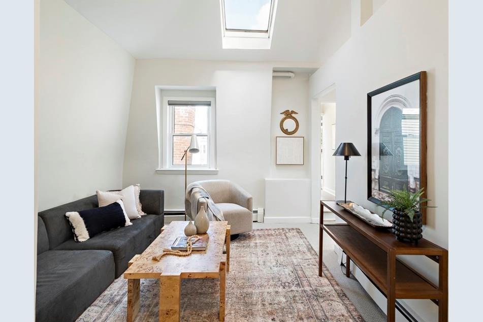 264 Webster St, Unit 3 in Boston, MA - Building Photo