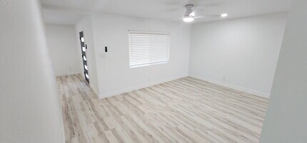 313 Magnolia Ave in El Centro, CA - Building Photo - Building Photo