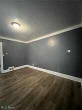 9913 Mt Auburn Ave, Unit UP in Cleveland, OH - Building Photo - Building Photo