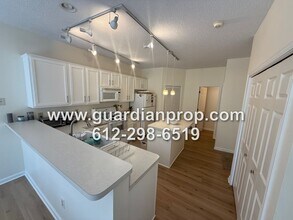 1903 Bluestem Ln in Shoreview, MN - Building Photo - Building Photo