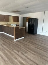 104 W Michigan St in Lagrange, IN - Building Photo - Building Photo