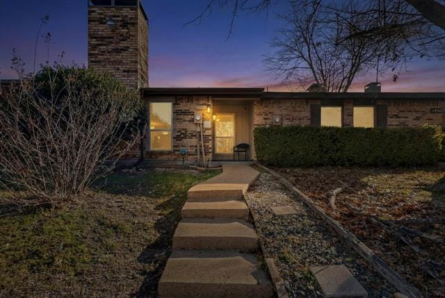 property at 1940 Abshire Ln