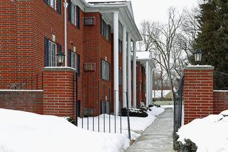 Salem West Apartments in Toledo, OH - Building Photo - Building Photo